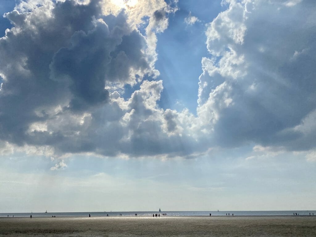 Hal(l)o Cloud